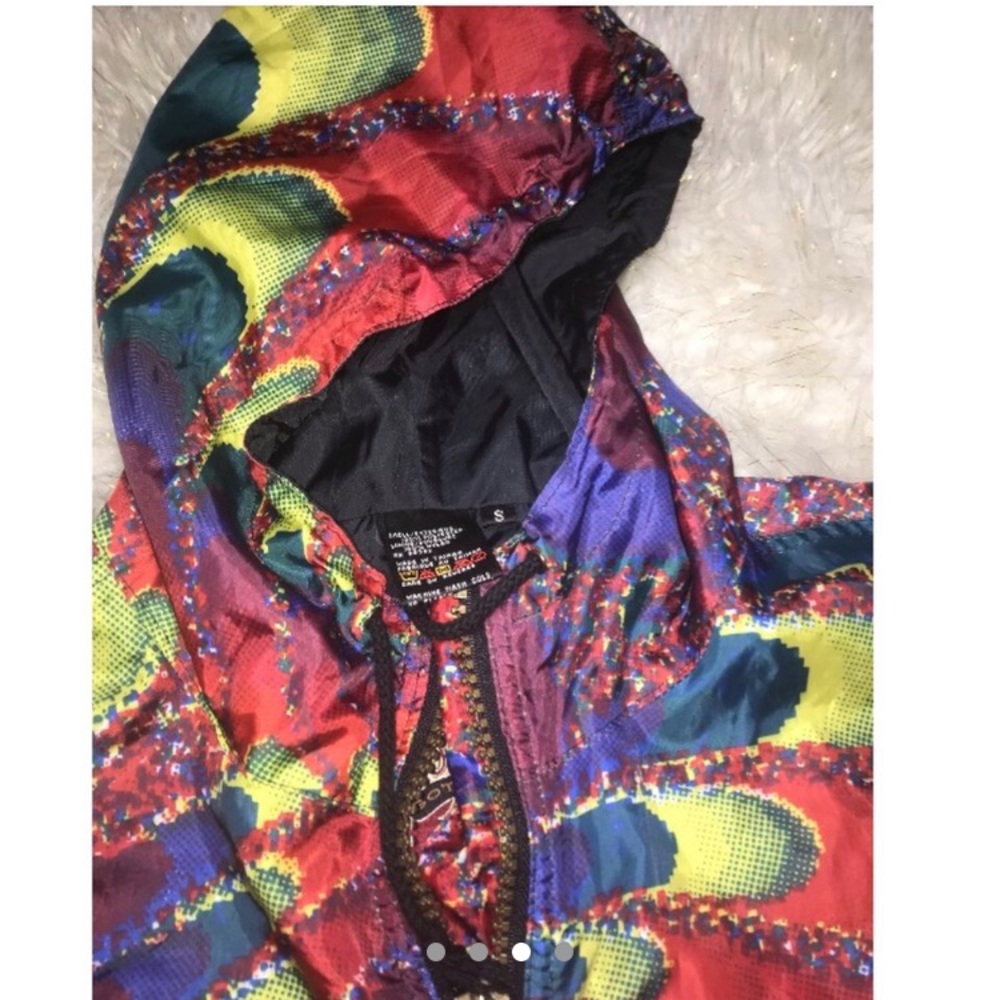 Gotcha windbreaker jacket